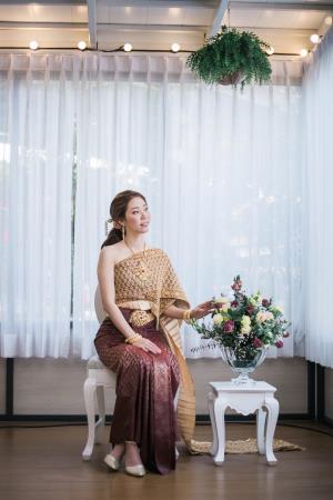 ชุดไทยเจ้าสาว ชุดไทยจักรพรรดิ์ เช่าที่แบมบี้ เวดดิ้ง ห้วยขวาง